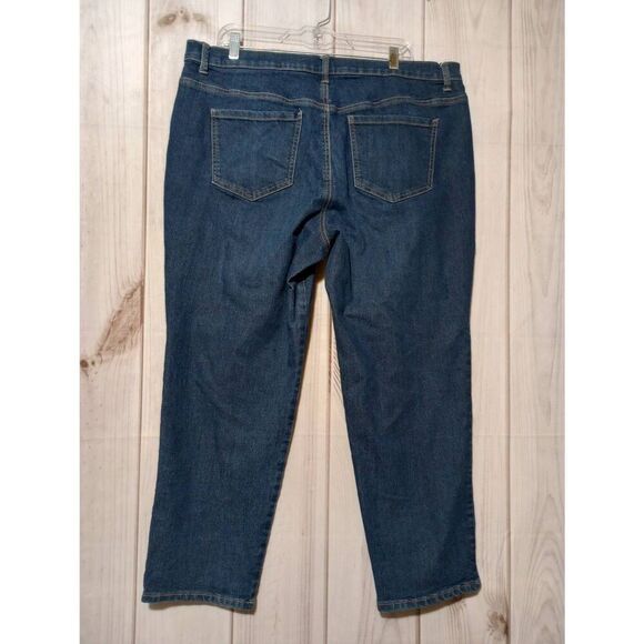 Gloria Vanderbilt Jeans Ladies 18W Amanda Straight Leg Dark Wash - Picture 2 of 8